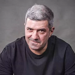 Михайло Шахназаров