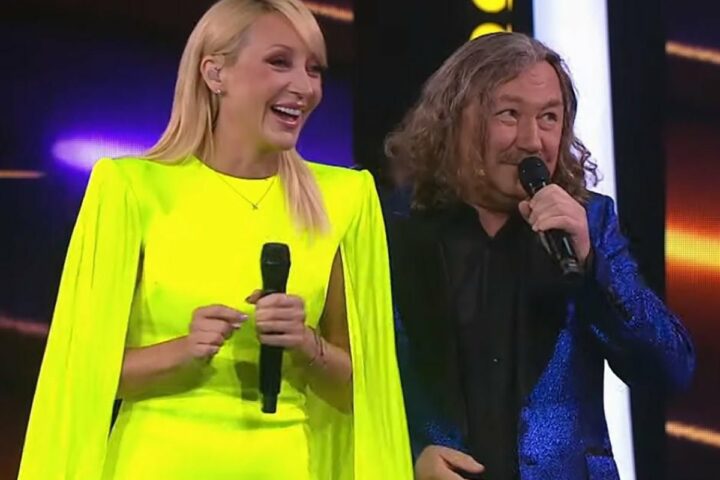 "Дуэты" Орбакайте и Николаев в желто-синих костюмах