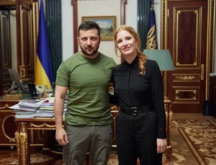 Визит Джессики Честейн в Украину во время войны Визит Джессики Честейн в Украину во время войны
